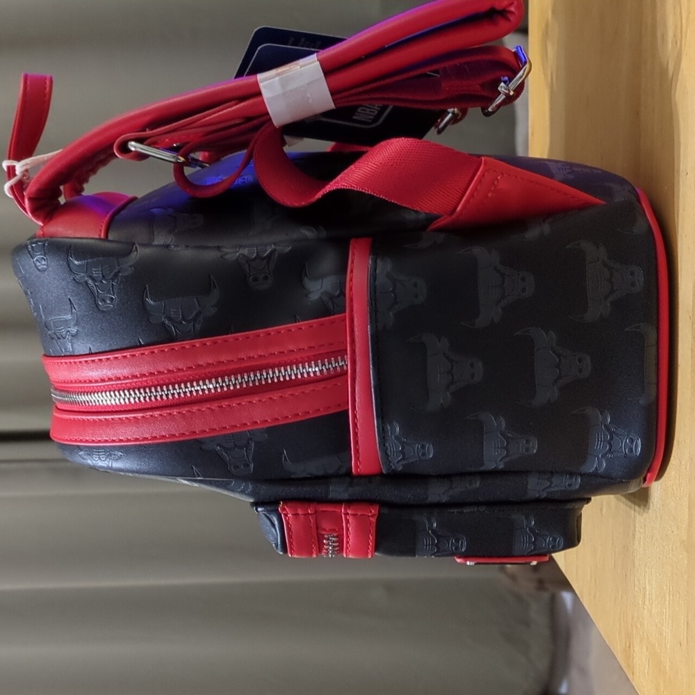 NWT Chicago Bulls Mini Backpack - Picture 5 of 7